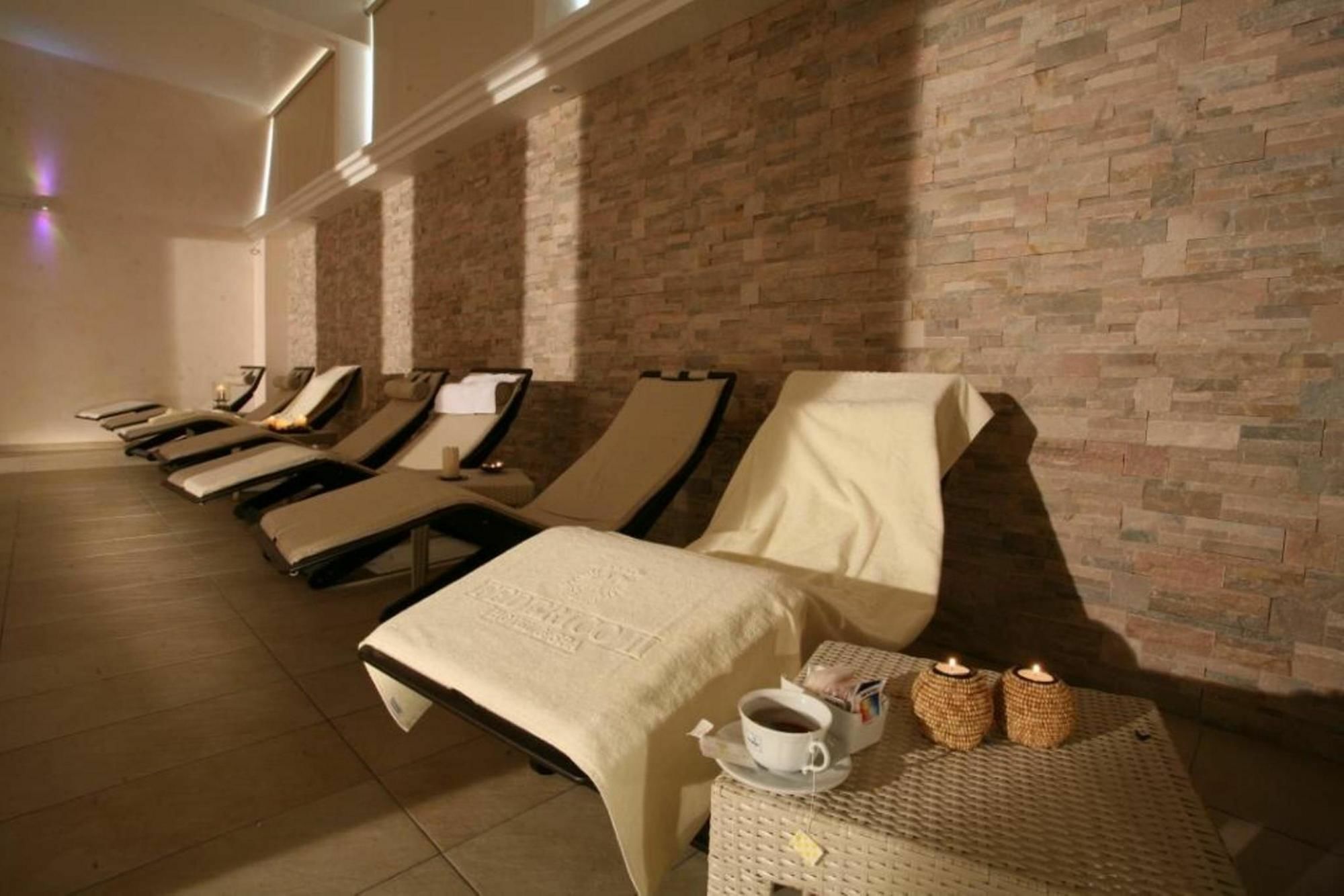 Federico Ii Hotel 4*